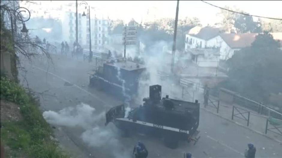 Nuevas protestas en Argel para exigir a Buteflika que no se presente a las elecciones