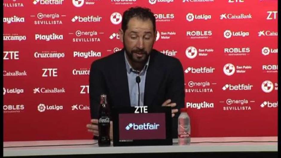 Pablo Machín: "Le brindamos esta victoria a la afición, hacía mucho que no les dábamos una alegría"