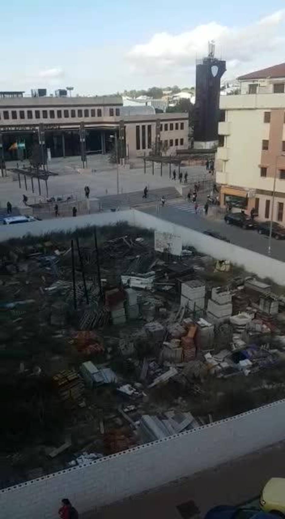 Dos policías heridos cuando ponían a 22 narcos ante el juez en Ronda