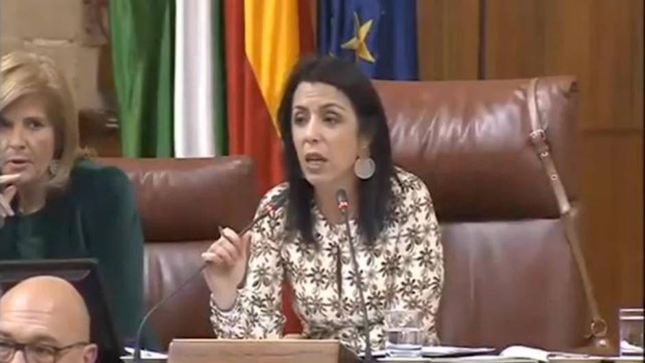 Presidenta del Parlamento andaluz a diputados: "Me da vergüenza"