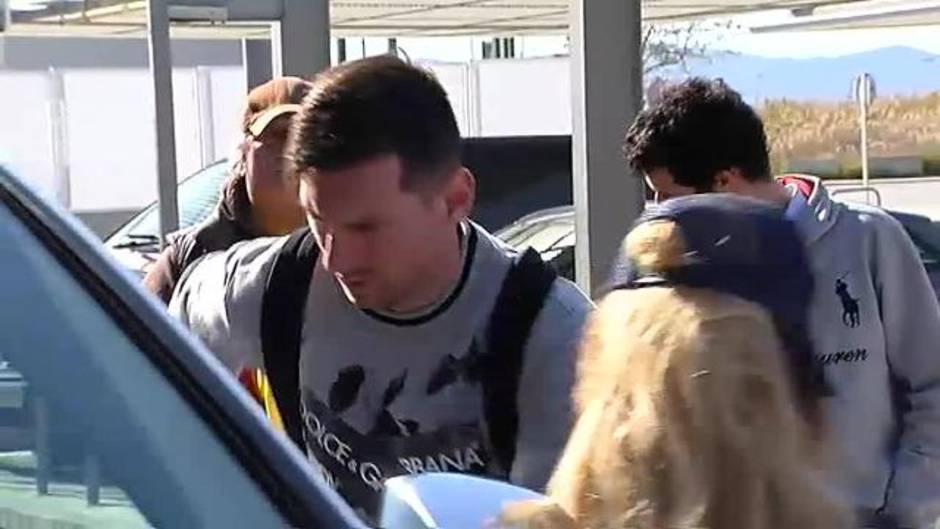 Messi abandona la concentración con Argentina por lesión