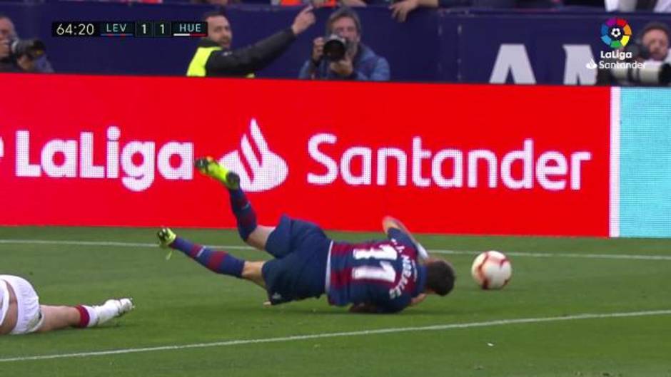 Gol de Morales (2-1) en el Levante 2-2 Huesca