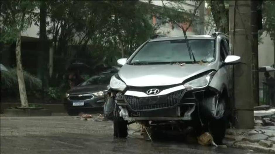 Al menos tres fallecidos por un fuerte temporal de lluvias en Brasil