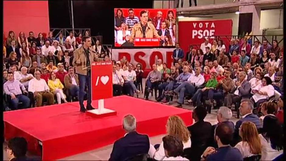 Sánchez: "Las siglas de la derecha se parecen a tres gotas de agua entre sí"