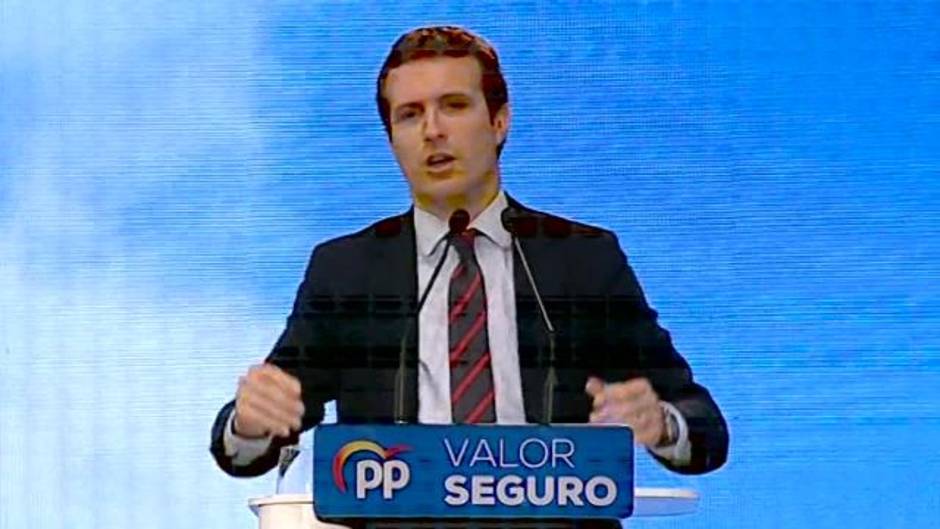 Casado sobre Sánchez: "Está en modo avión y le importa un bledo España"