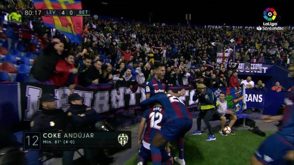 Gol de Coke Andújar (4-0) en el Levante 4-0 Betis