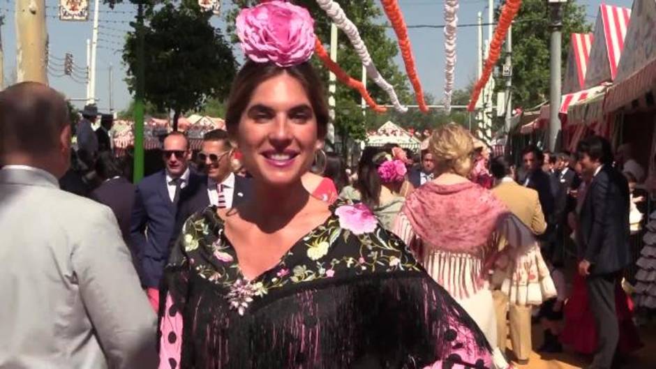 Las celebrities se dan cita en el inicio de la Feria de Abril