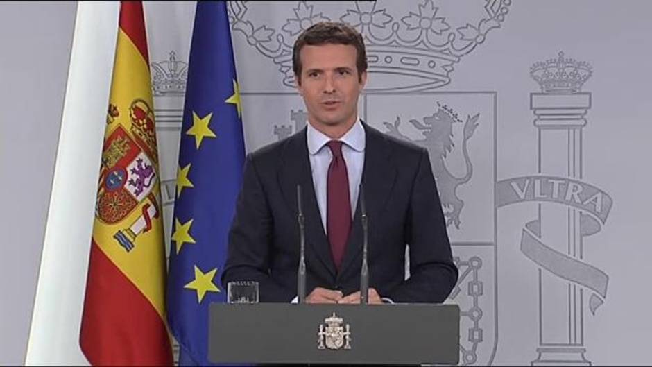 Pablo Casado vaticina un gobierno "débil" de Pedro Sánchez y promete una oposición "fuerte y firme" del PP