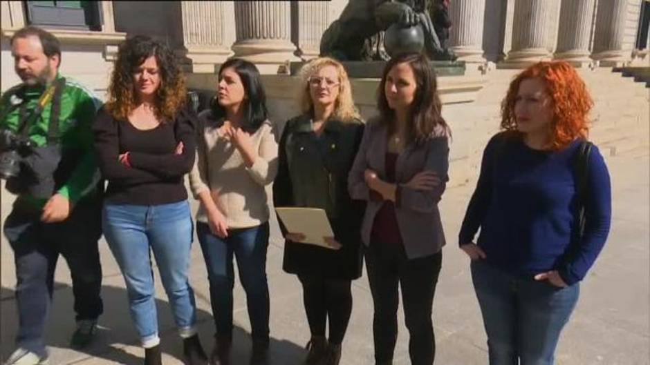 En libertad con cargos la mujer acusada de raptar supuestamente a su hija en Madrid