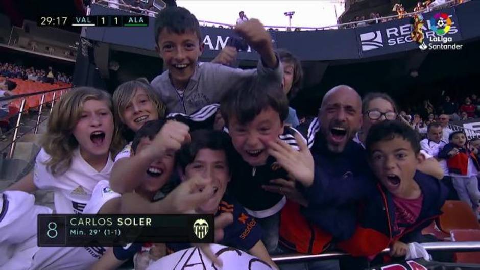 Gol de Carlos Soler (1-1) en el Valencia 3-1 Alavés