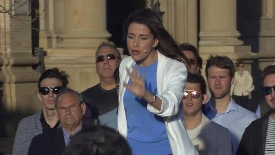 Arrimadas pide el voto para Cs porque es la "oportunidad de parar al sanchismo"