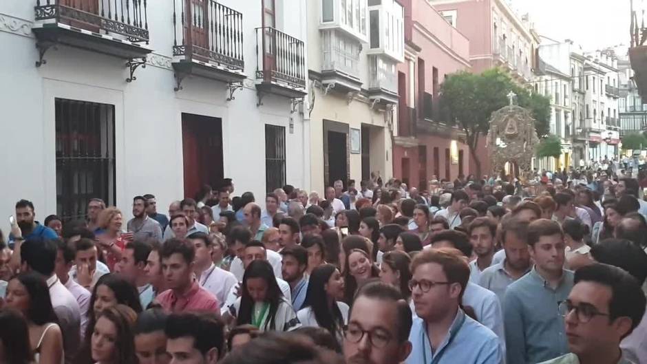 Traslado del Simpecado del Rocío de Triana a Santa Ana 2019