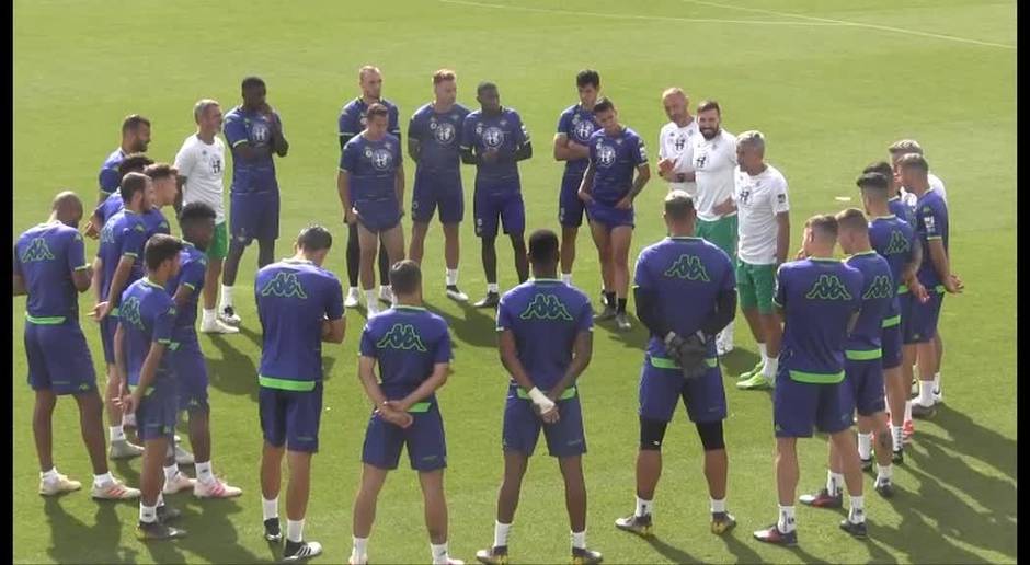 Entrenamiento del Betis preparando el partido ante el Real Madrid