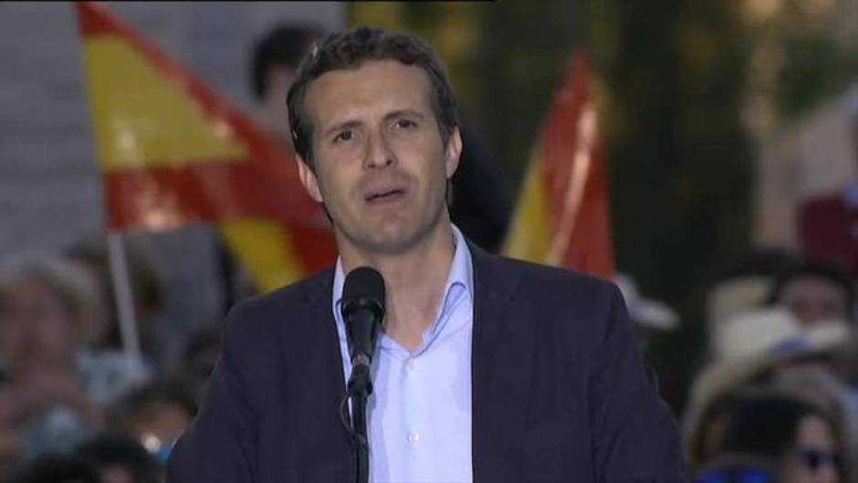 Casado pide el voto como "contrapeso" al Gobierno de Sánchez con "independentistas, batasunos y podemitas"