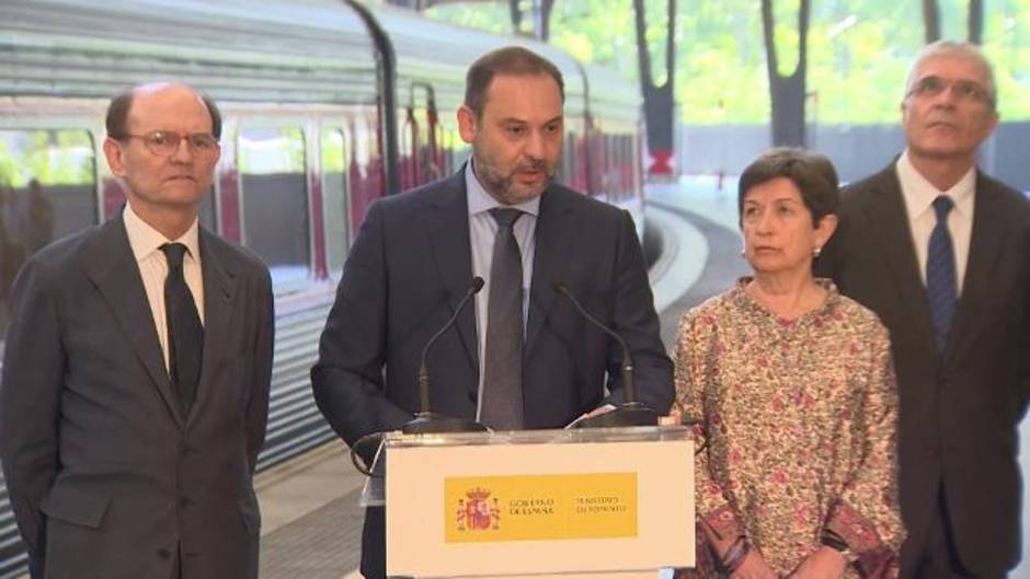 Ábalos: "El Gobierno se compromete a invertir en Cataluña"