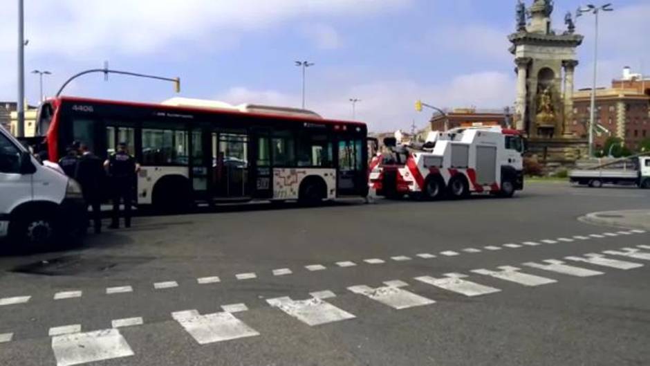 Veinte heridos en una colisión en plaza de España de Barcelona