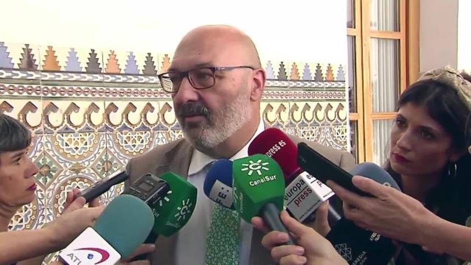 Vox avisa de que podrían adoptarse "medidas" contra Serrano