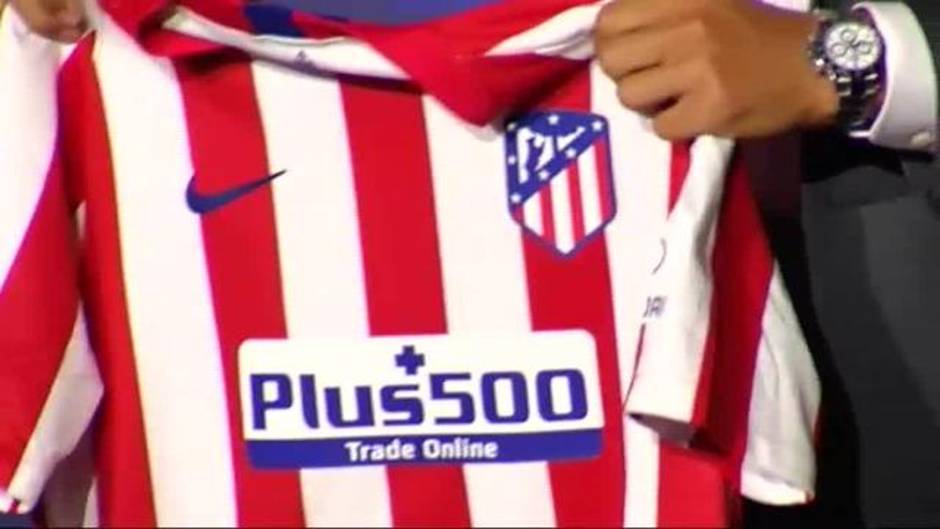 El Atlético de Madrid presenta a Marcos LLorente en el Wanda Metropolitano