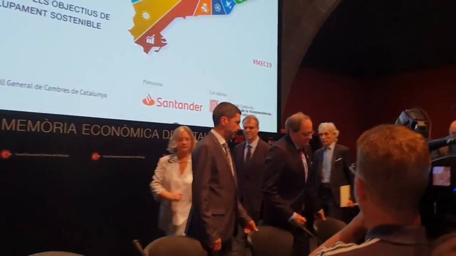 Torra llega a la presentación de la 54 Memoria Ecónomica de Catlaunya