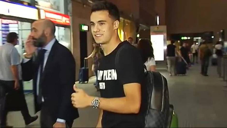 Reguilón llega a Sevilla para firmar la cesión con el club de Nervión