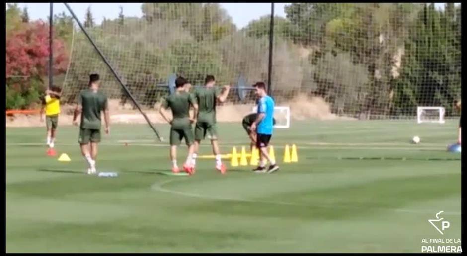 Primer entrenamiento de Juanmi con el Betis