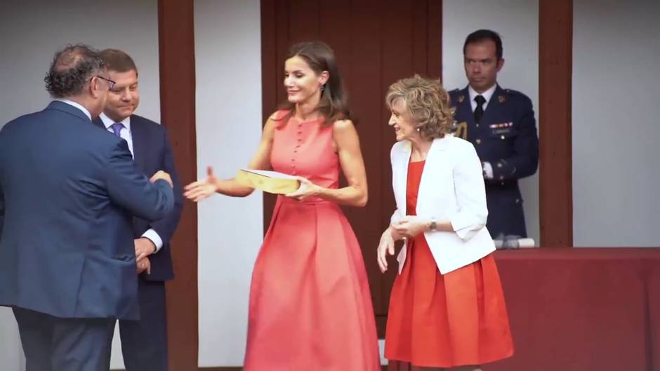 La Reina Letizia entrega los premios del Real Patronato sobre Discapacidad