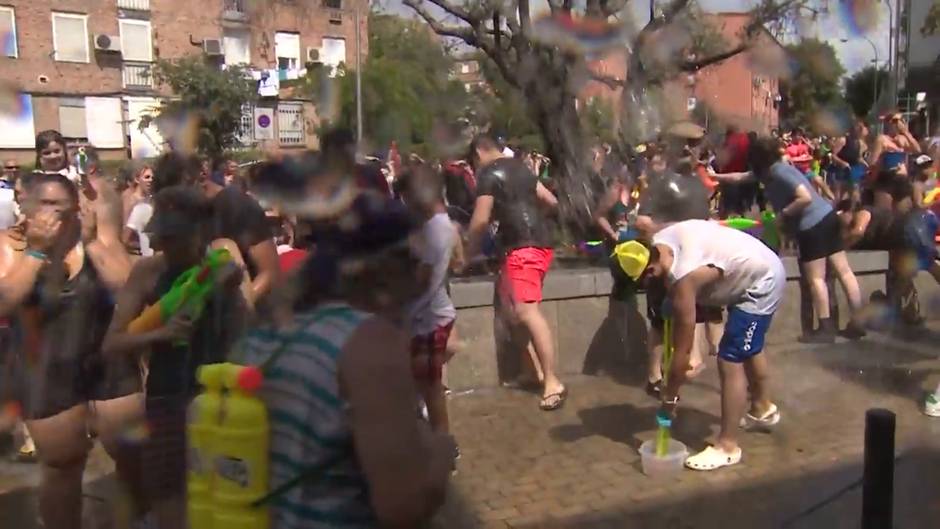 La Batalla Naval de Vallecas se moja contra el cambio climático