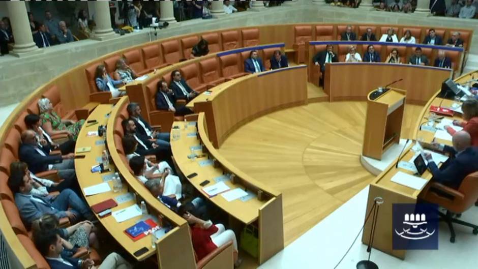 La única diputada de Podemos en La Rioja impide la investidura de la socialista Concha Andreu