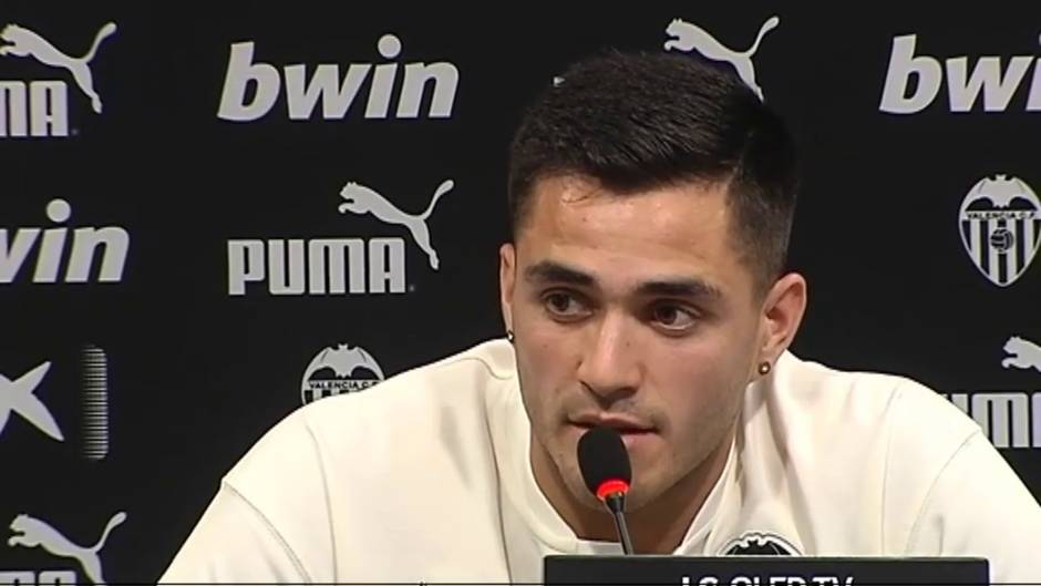 Maxi Gómez: "Me gusta jugar y soy bueno técnicamente. Espero poder aportar mucho al Valencia"