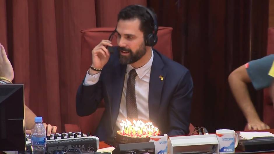 Roger Torrent celebra su 40 cumpleaños en la radio
