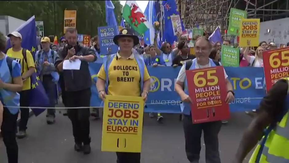 Miles de europeístas se manifiestan en Londres contra el Brexit