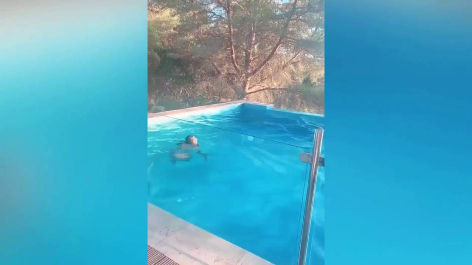 María Pombo disfruta de Mallorca junto a su familia