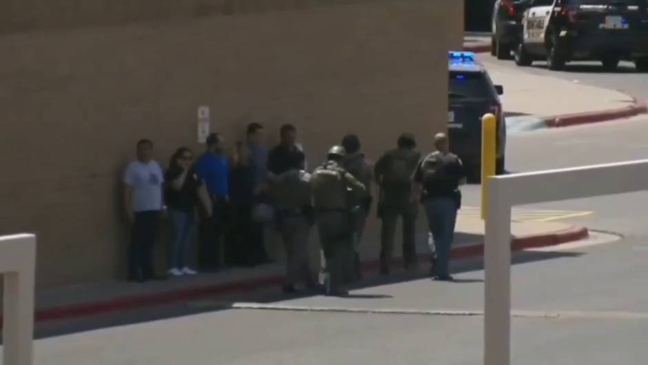 Un tiroteo en un centro comercial de El Paso, en Texas, deja al menos 20 víctimas mortales