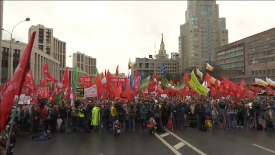 Multitudinaria manifestación de los comunistas rusos por unas "elecciones limpias"