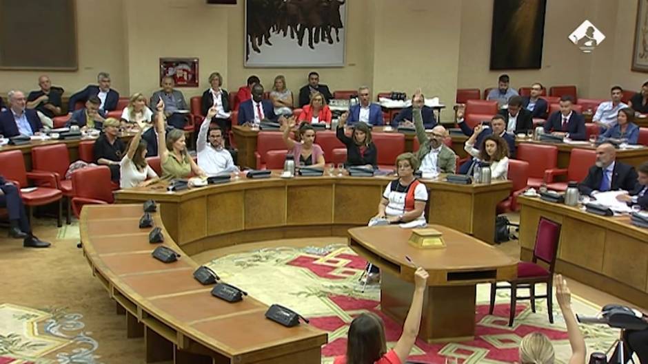 La Diputación Permanente vota que Calvo informe sobre el Open Arms