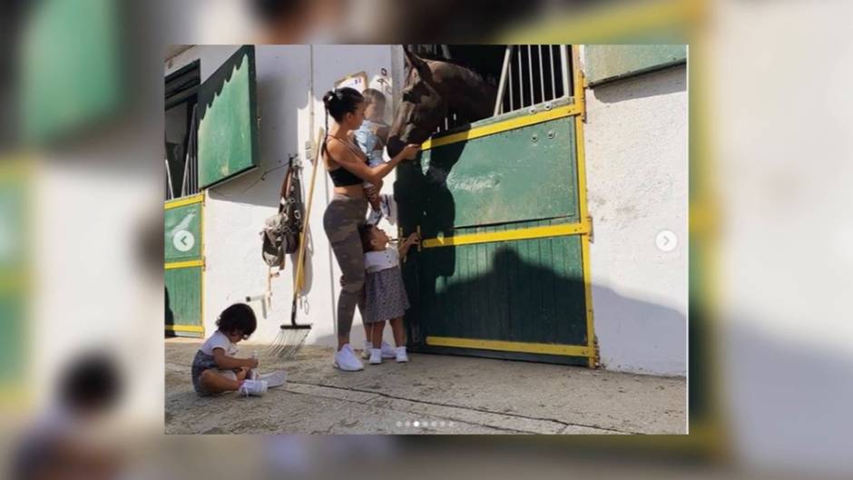 Georgina Rodríguez visita el Hipódromo de la Zarzuela