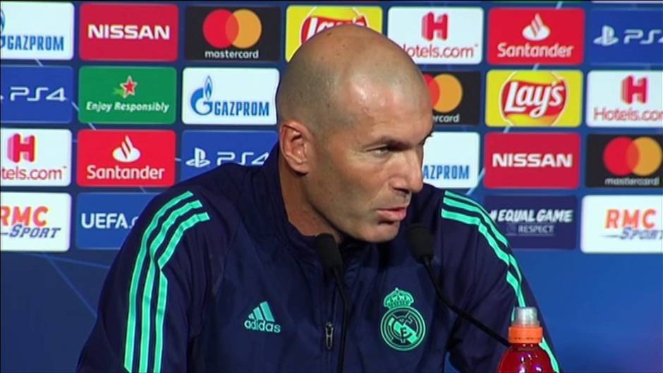 Zidane se deshace en elogios hacia Hazard antes del debut en Champions
