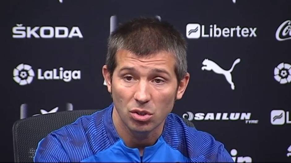 Celades: "Los jugadores necesitan el calor de la afición en esta situación"