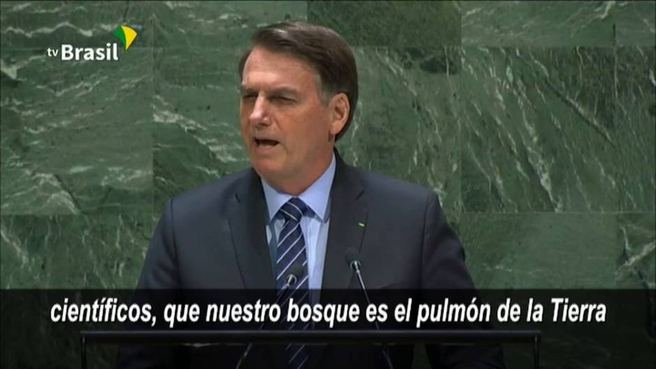 Bolsonaro niega que el Amazonas se esté consumiendo por el fuego