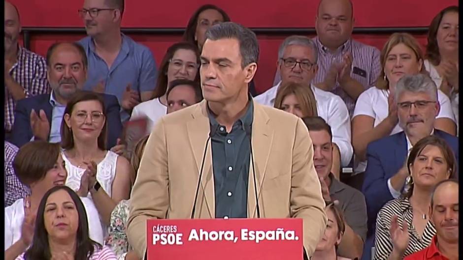 Sánchez a PP y Cs: "La memoria no debilita la democracia, la engrandece"