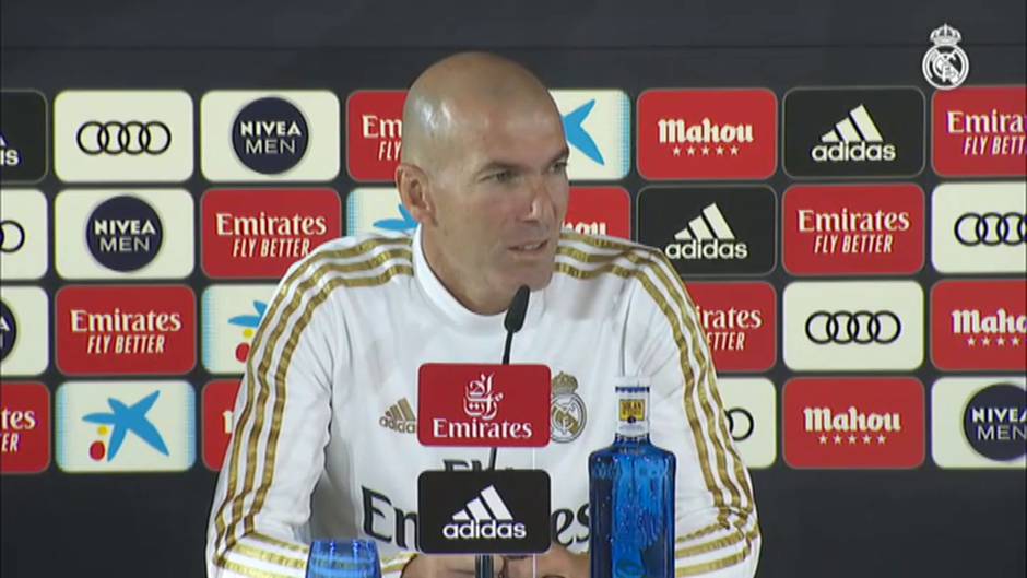 Zidane se enfada al ser preguntado por la indisposición de Courtuois