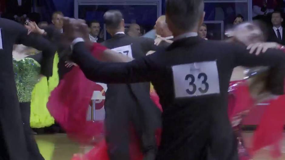 900 parejas participan en un Campeonato Mundial de Baile en Bilbao