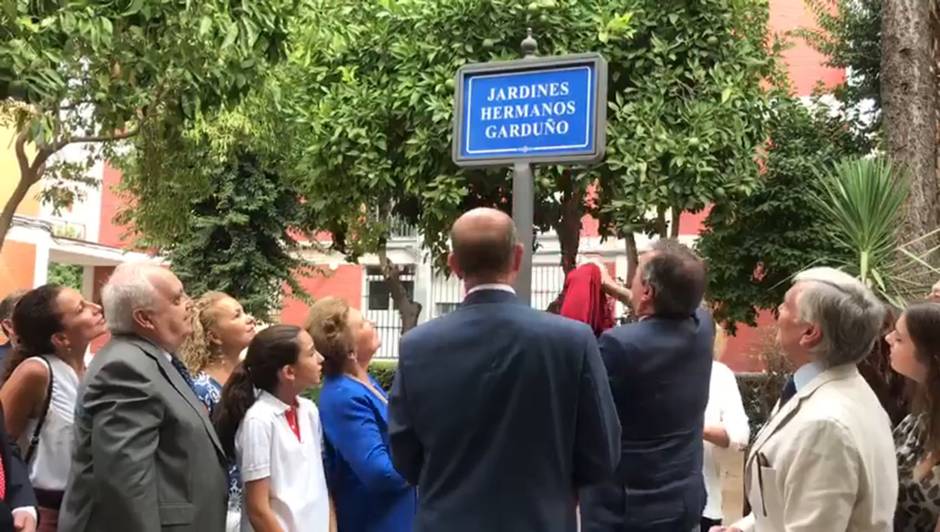 Inauguración de la plaza a los Hermanos Garduño