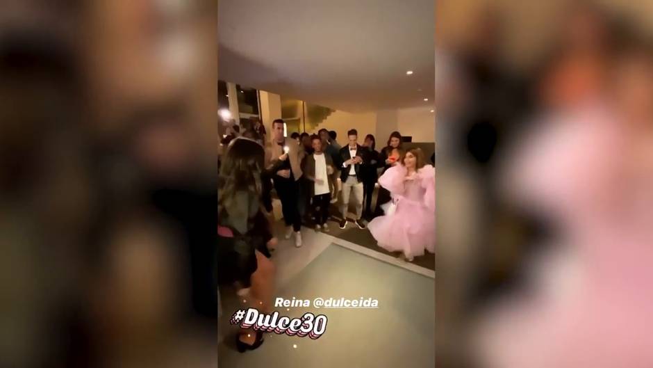 Dulceida celebra su cumpleaños por todo lo alto en Ibiza