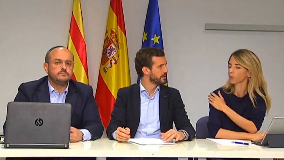 Casado se reúne con la dirección del PP de Cataluña