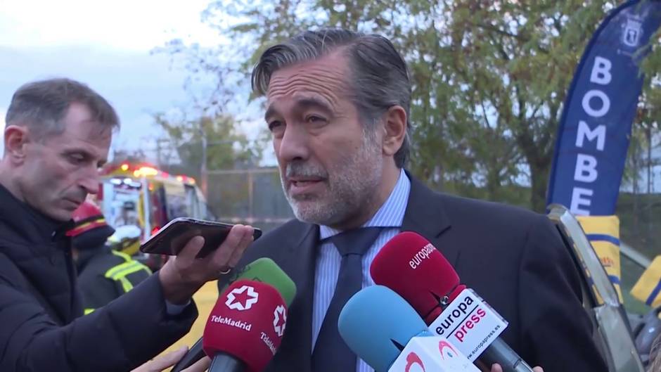 Enrique López se muestra "preocupado" por el pacto Sánchez-Iglesias