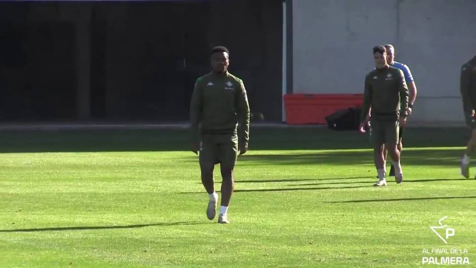 Kaptoum se entrena con el Betis