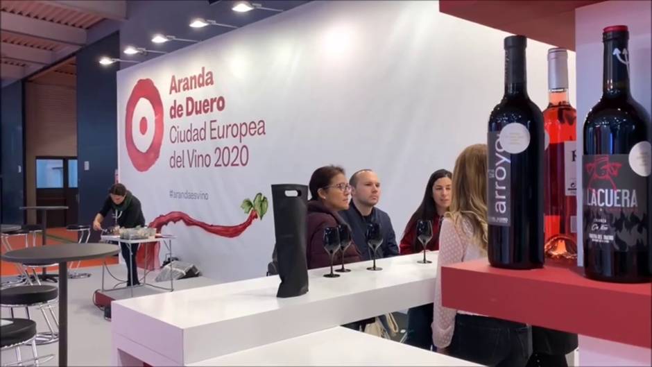 Fernández Mañueco asiste a la inauguración de Intur