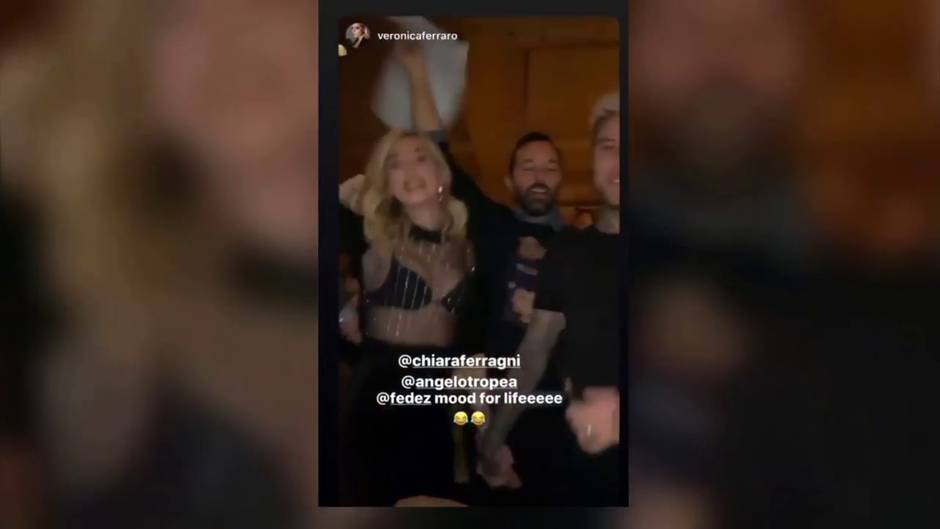 Chiara Ferragni disfruta de la nieve de Suiza