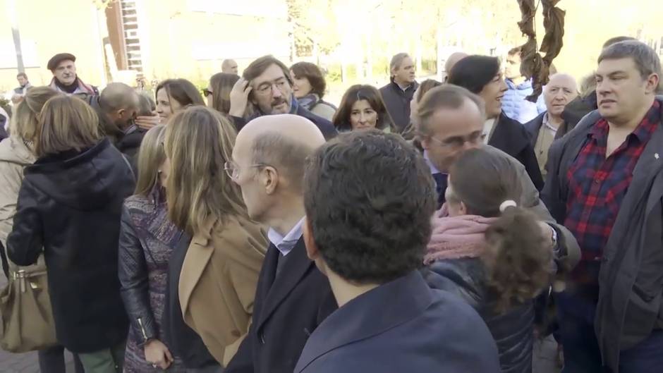 Concentración contra charla del expreso de ETA Abetxuko en UPV/EHU